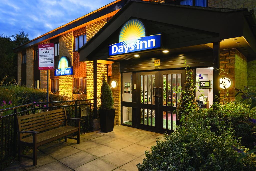 Days Inn Hotel Bradford - Leeds Brighouse Exterior photo